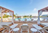 Grand Aston Varadero