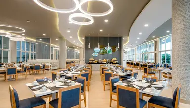 Grand Aston Varadero