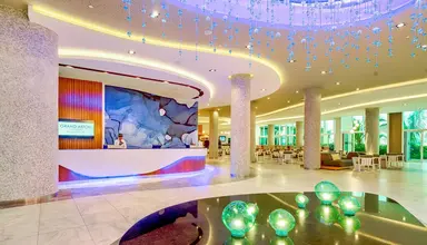 Grand Aston Varadero
