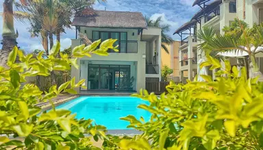 Grand Bay Suites
