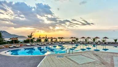 Grand Blue Beach