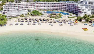 Grand Decameron Cornwall Beach