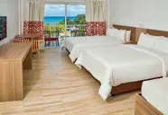 Grand Decameron Cornwall Beach