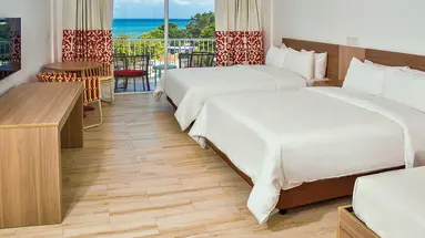 Grand Decameron Cornwall Beach