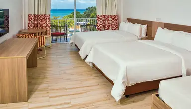 Grand Decameron Cornwall Beach