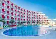Grand Decameron Cornwall Beach