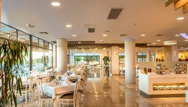 Grand Holiday Resort