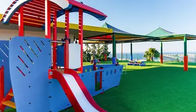 Grand Holiday Resort