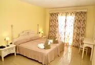 Grand Muthu Golf Plaza