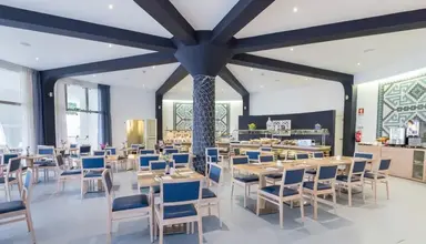 Grand Muthu Oura View Beach Club