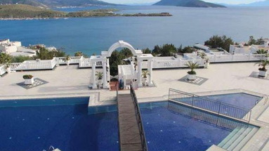 Grand New Port
