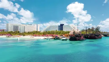 Grand Oasis Palm