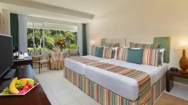 Grand Oasis Palm