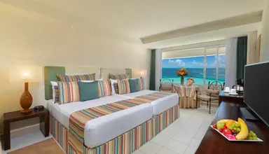Grand Oasis Palm