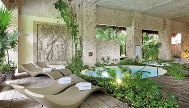 Grand Palladium Colonial Resort & Spa