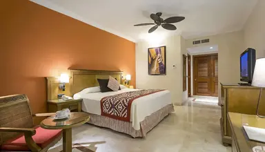 Grand Palladium Colonial Resort & Spa