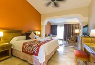 Grand Palladium Colonial Resort & Spa