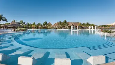 Grand Palladium Colonial Resort & Spa