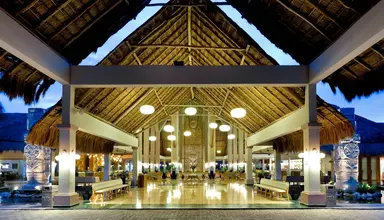 Grand Palladium Riviera