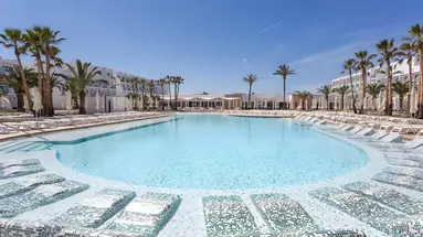 Grand Palladium White Island