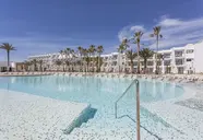 Grand Palladium White Island