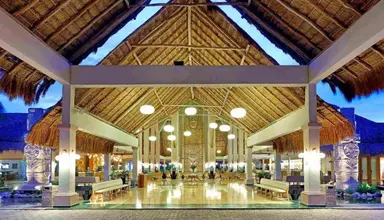 Grand Palladium White Sand Resort