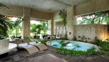 Grand Palladium White Sand Resort