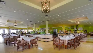 Grand Palladium White Sand Resort