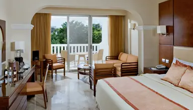 Grand Riviera Princess