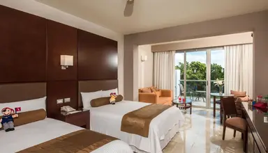 Grand Riviera Princess