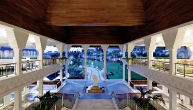 Grand Riviera Princess