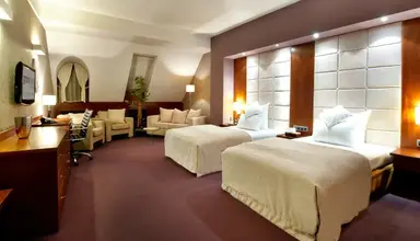 Grand (Rzeszów)