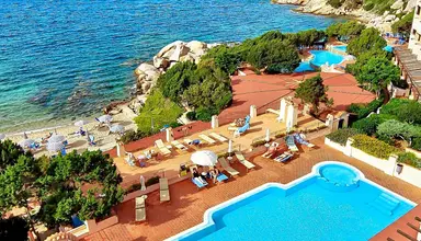 Grand Smeraldo Beach