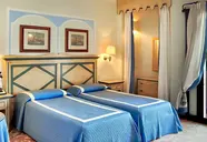 Grand Smeraldo Beach