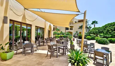Grand Tala Bay Resort
