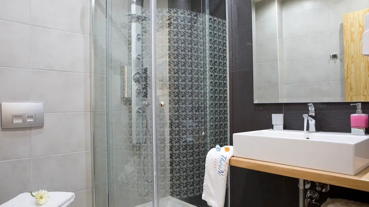 Grand Theoni Suites & Spa