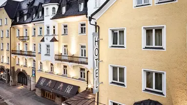 Grauer Bar