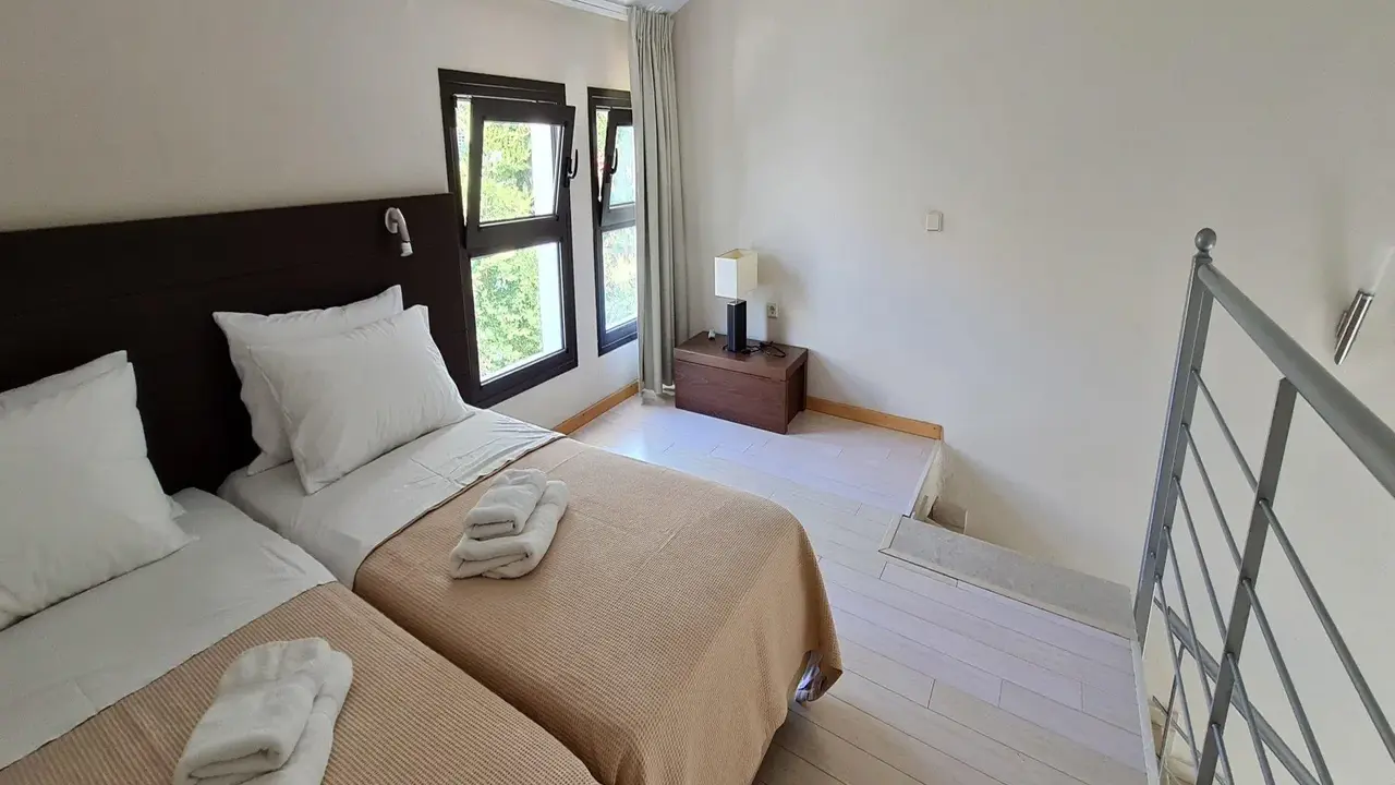 Greek Pride Aithrion