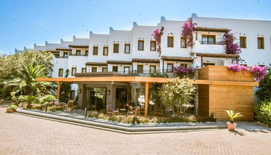 Green Beach Resort