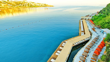 Green Beach Resort