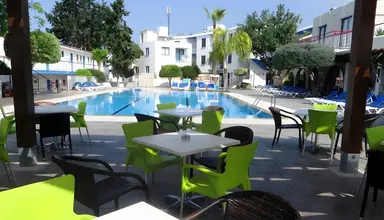 Green Bungalows Apartments