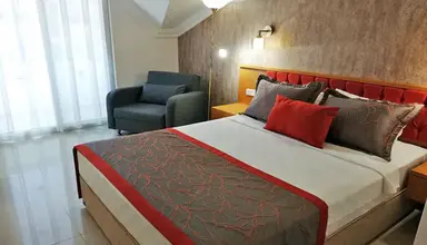 Green Forest Holiday Village