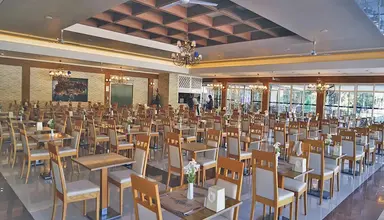 Green Forest Holiday Village