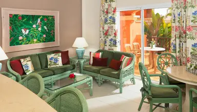 Green Garden Resort & Suites