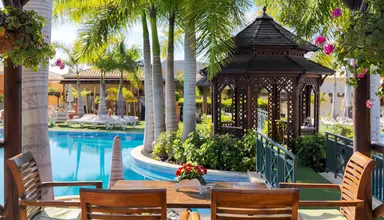 Green Garden Resort & Suites