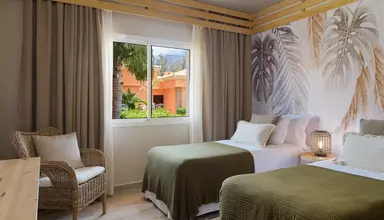 Green Garden Resort & Suites
