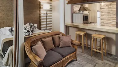 Green Garden Resort & Suites
