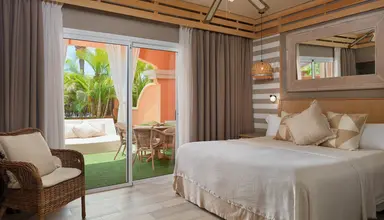 Green Garden Resort & Suites