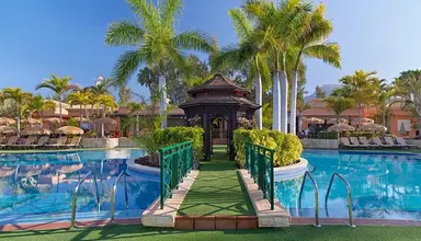 Green Garden Resort & Suites