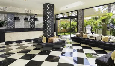 Green Garden Resort & Suites